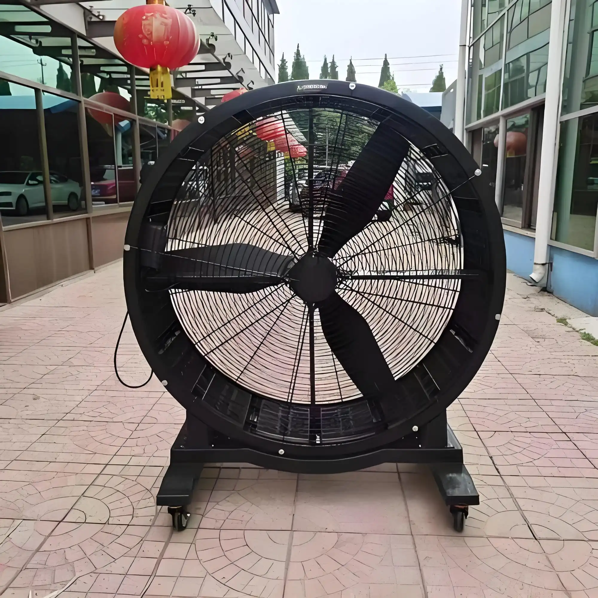 移动大风扇